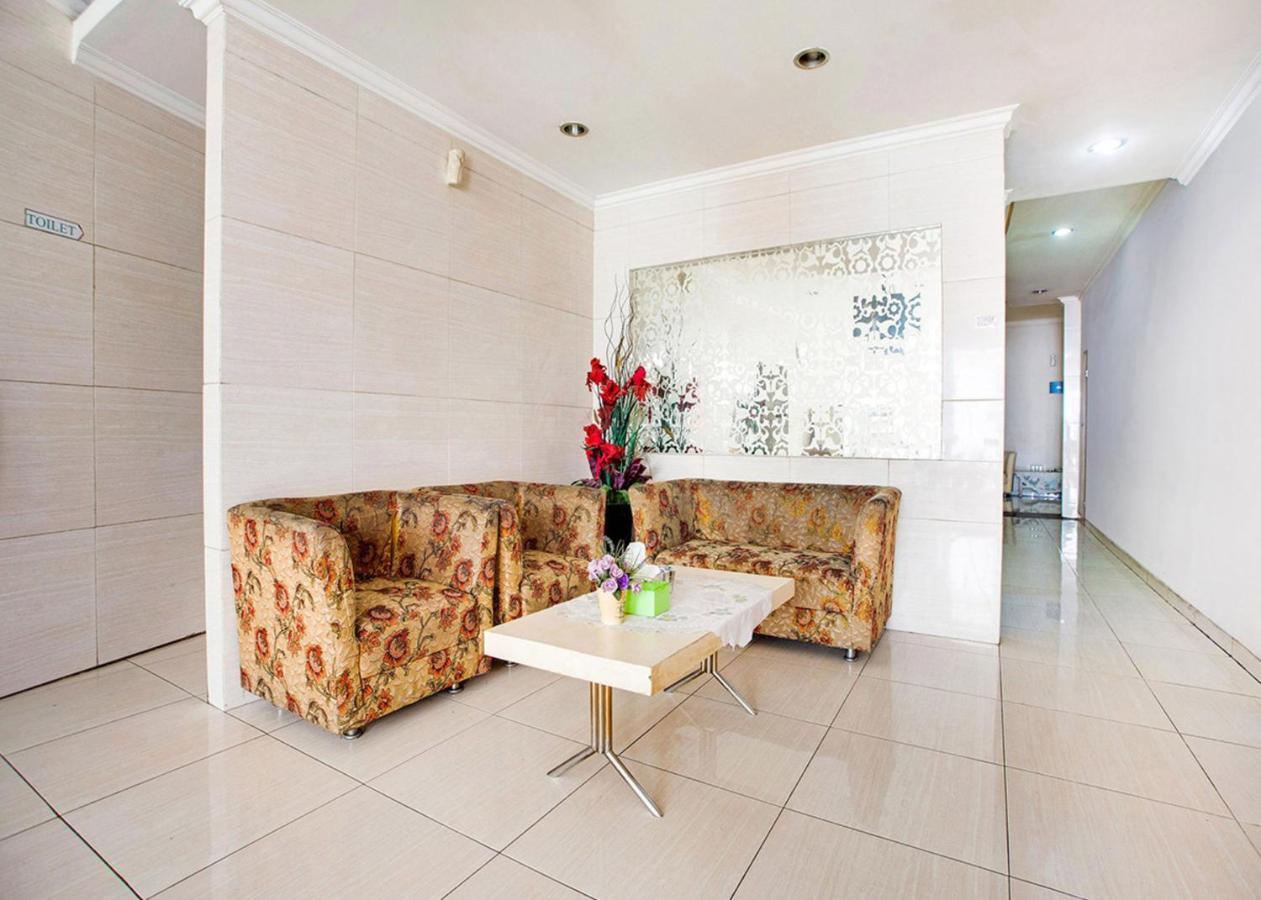 Oyo 2554 Hotel Arimbi Lama Dewi Sartika Bandung Esterno foto