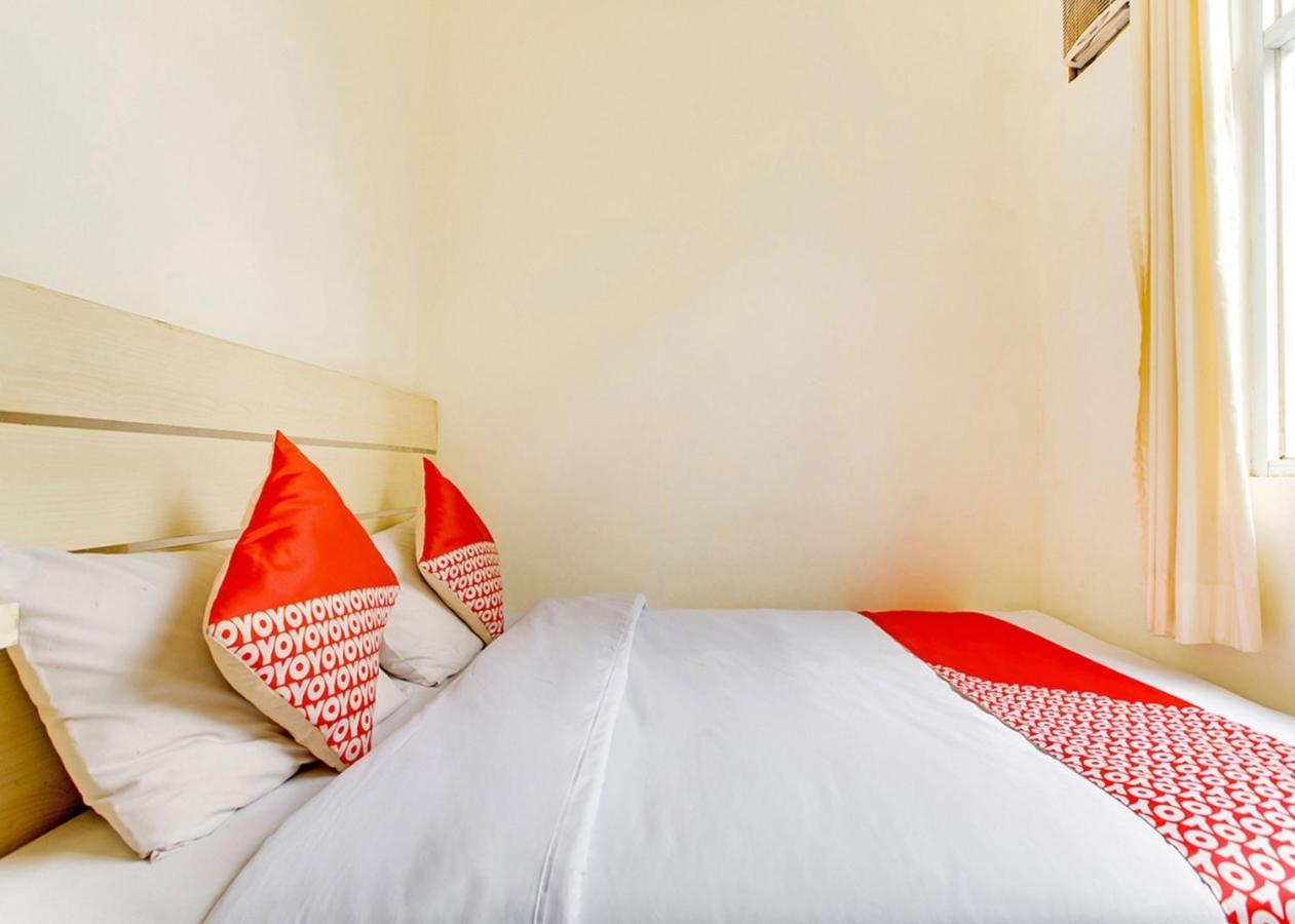 Oyo 2554 Hotel Arimbi Lama Dewi Sartika Bandung Esterno foto